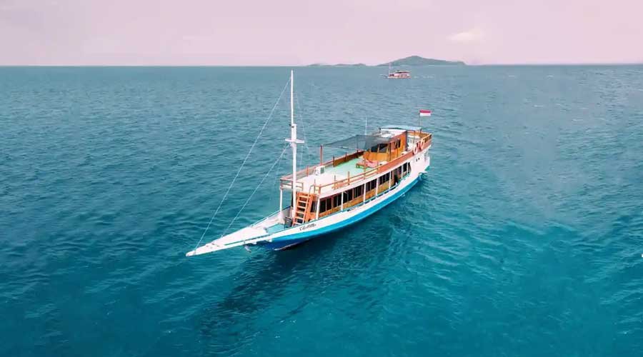 padar island komodo