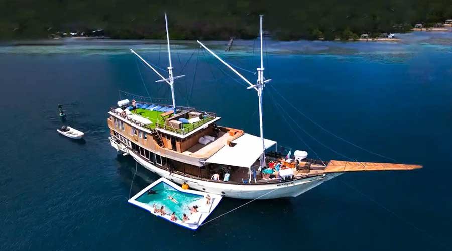 padar island komodo