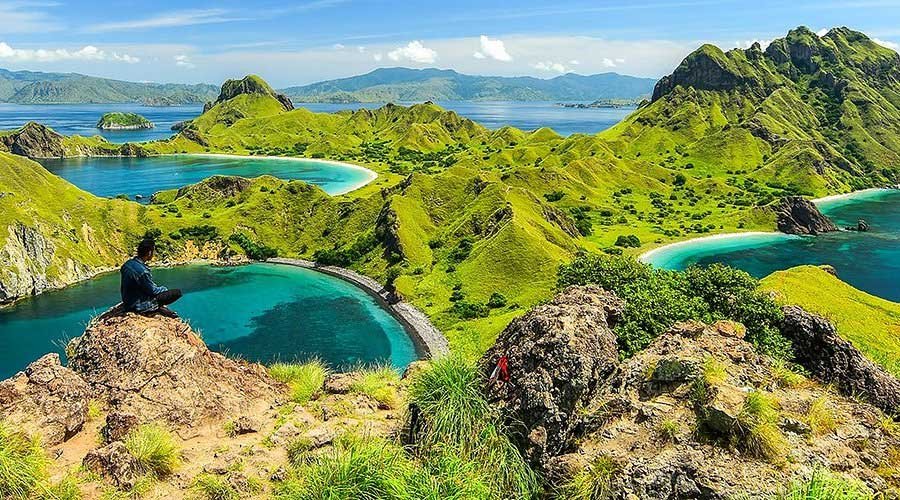padar island komodo